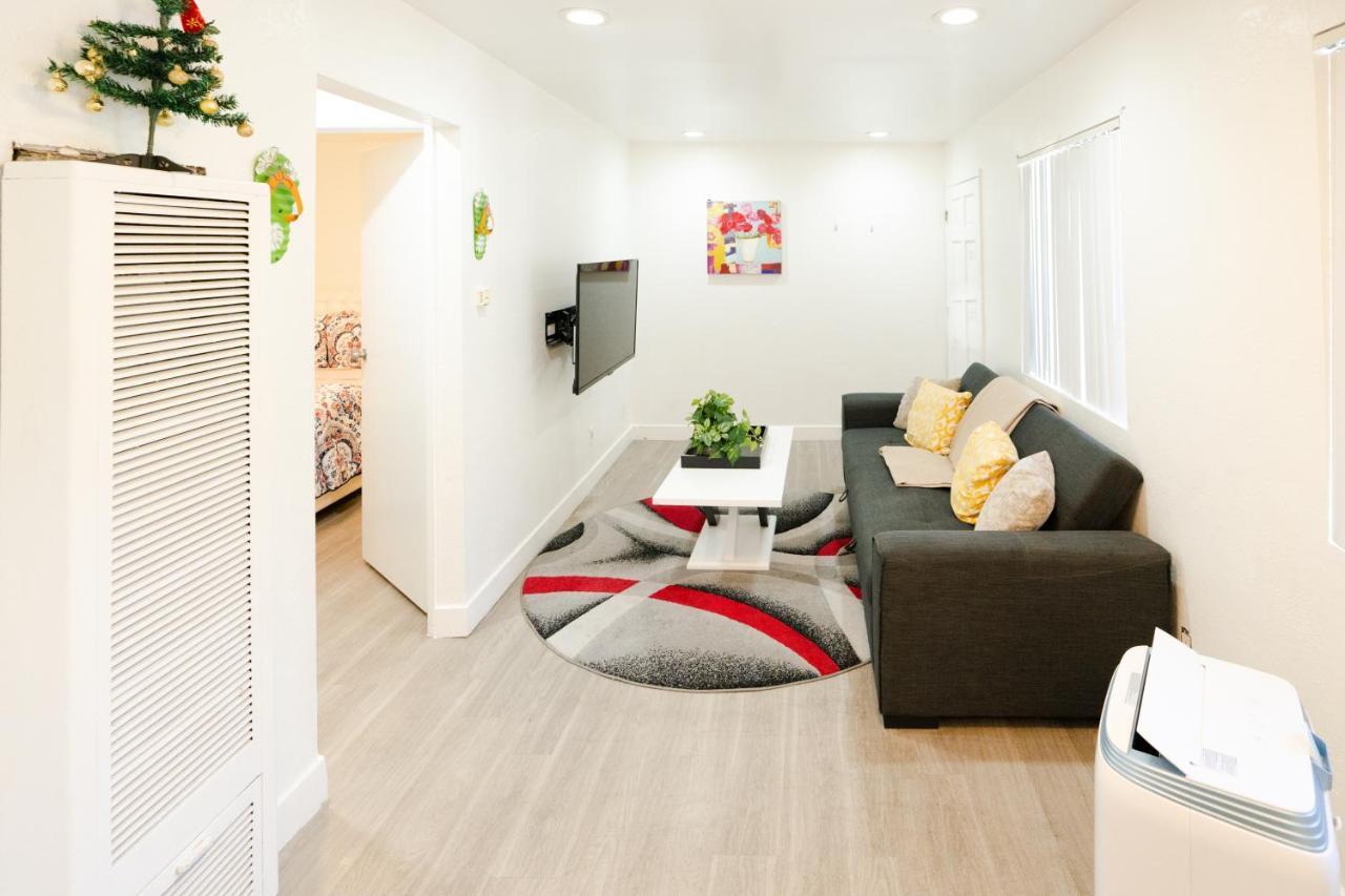 Cozy Small 2 Bedroom In Koreatown/Hollywood Los Angeles Exterior photo